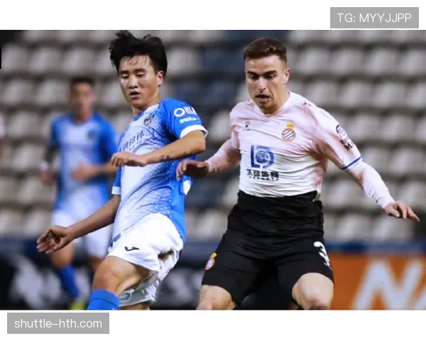 “西班牙斗牛士纳达尔再创辉煌，坚韧精神激励全球网球迷”