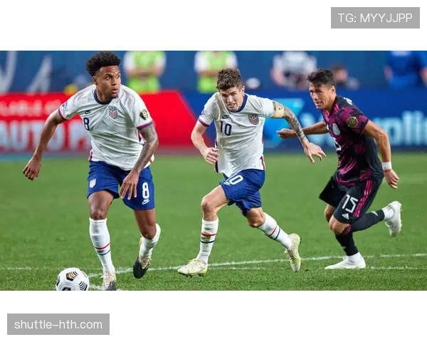 中北美世预赛激战正酣，晋级名额悬念迭起引全球瞩目