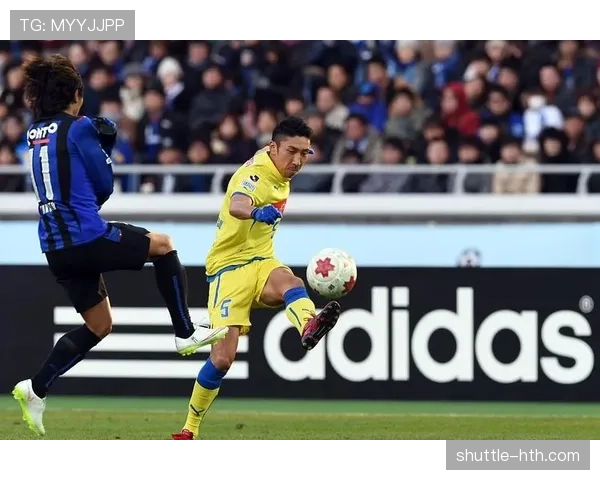 中超后防核心状态回升,助球队防线稳如磐石