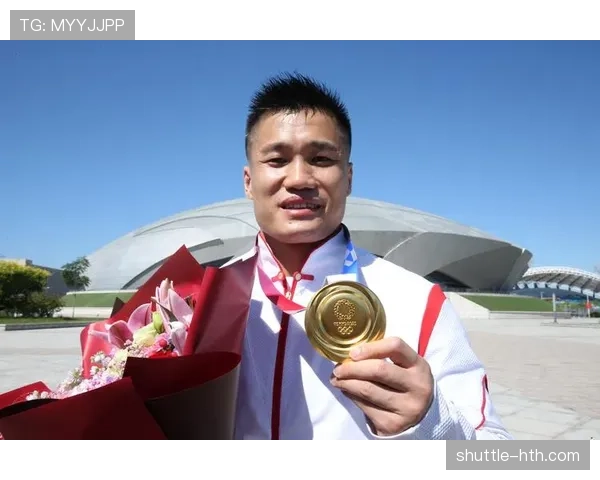 吕小军居然把健身房当成了他第二个家，这生活节奏让我酸了！